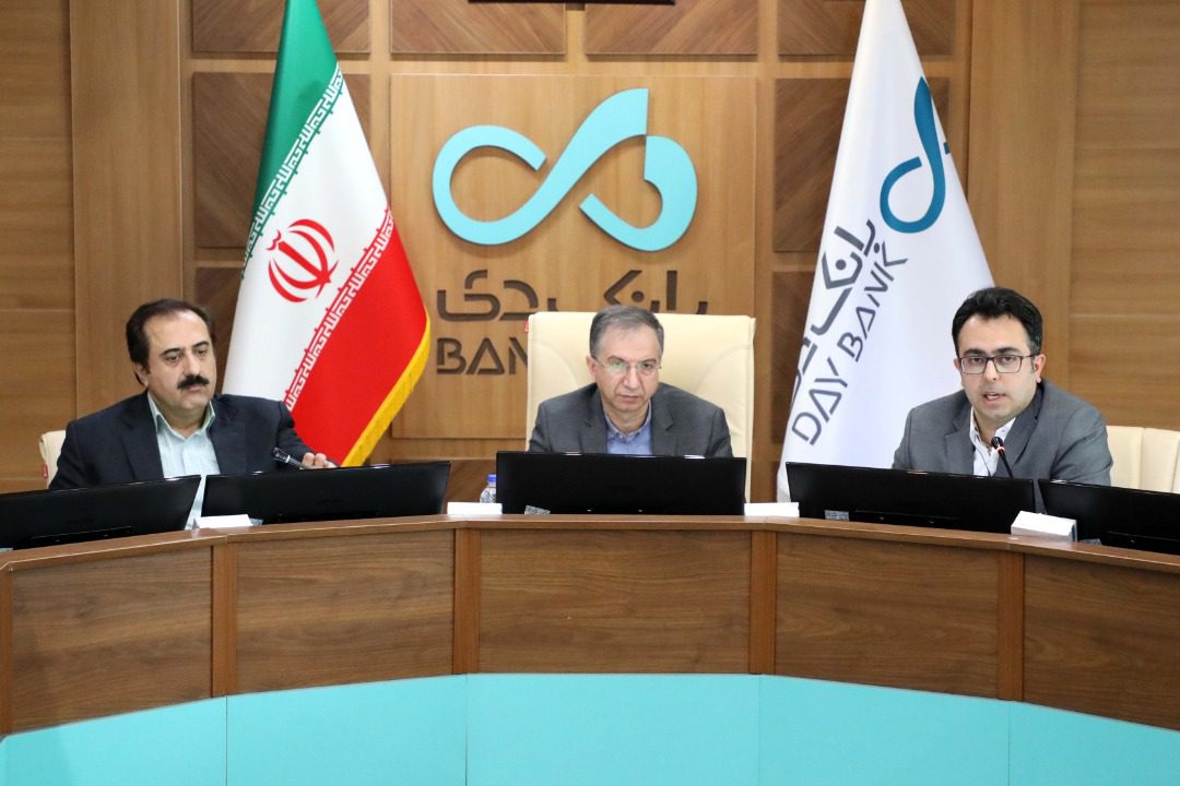 رونمایی از خودپردازهای مشارکتی بانک دی 