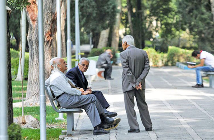 آیا بازنشستگان مشمول یارانه کرونا می‌شوند؟