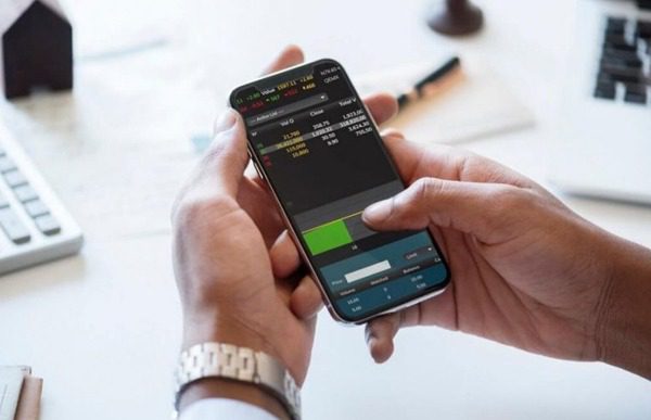 خرید و فروش ارز با اپلیکیشن