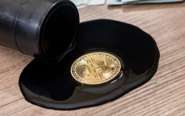 تاثیر کاهش قیمت نفت بر بیت‌کوین