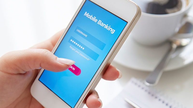 تاثیر کرونا بر اپلیکیشن‌های بانکی