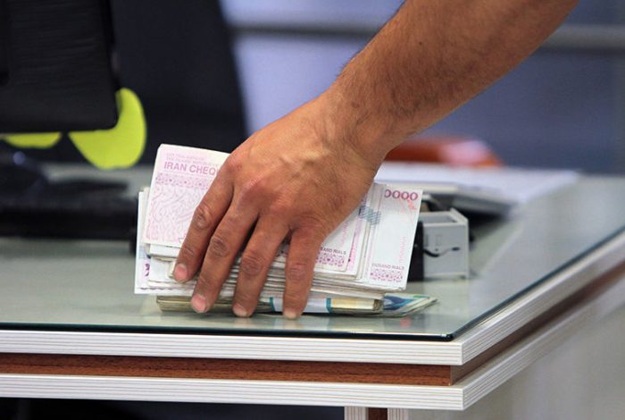 اخذ مالیات از سپرده‌های بانکی