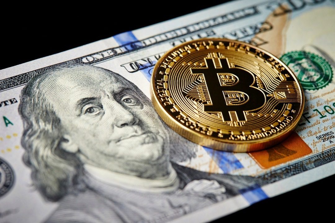 قیمت بیتکوین