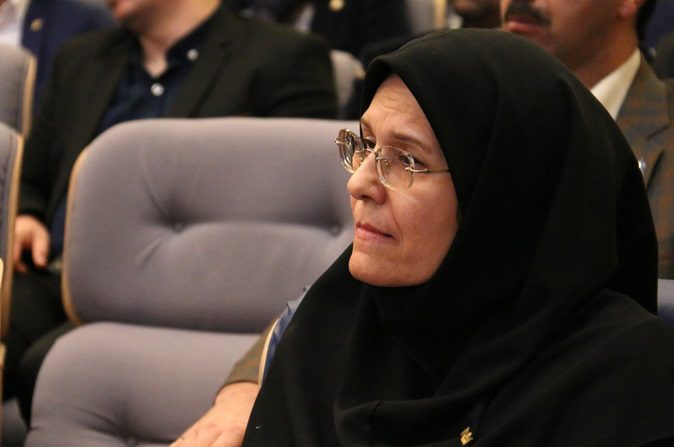ارایه خدمات بهتر مبتنی بر فناوری، نیازمند اصلاح کارمزدهای بانکی است