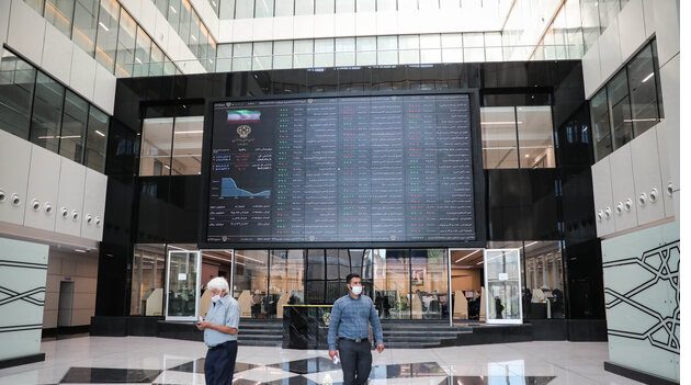 کوچ منابع از صندوق‌های درآمد ثابت به خرید سهام