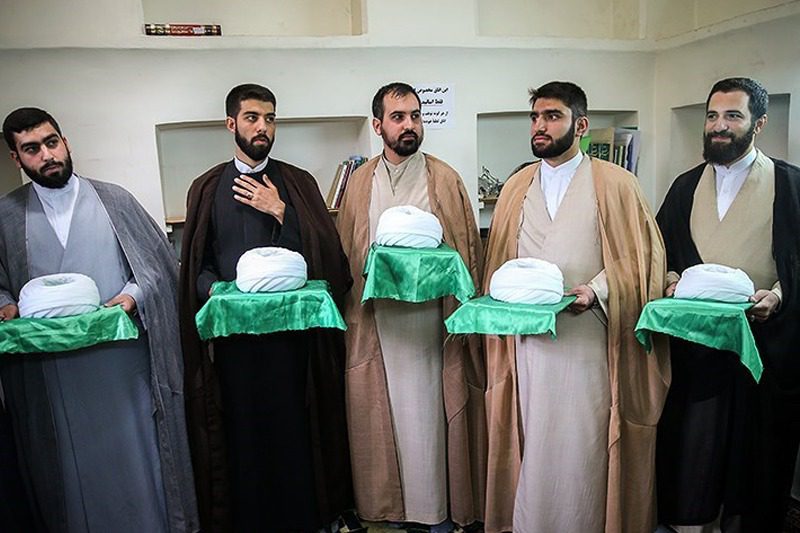 ۳۰ ناظر شرعی در دفاتر مرکزی بانک