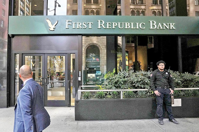 دومینوی ورشکستگی بانک‌ها