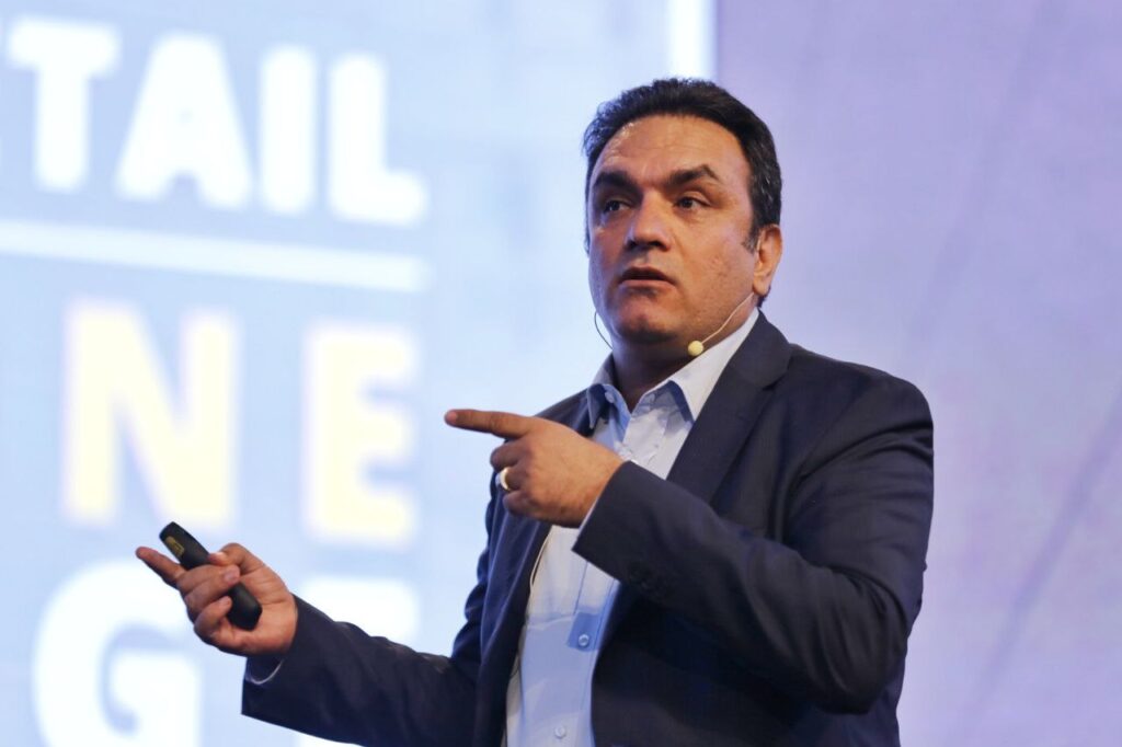 تجارت دیجیتال با تجارت الکترونیک