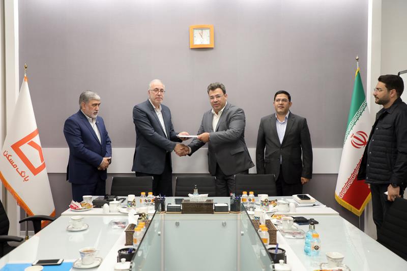 معاون فناوری اطلاعات بانک مسکن