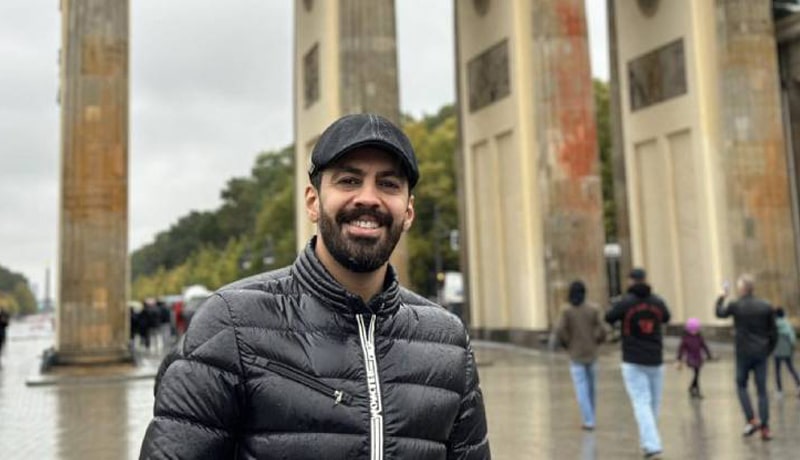 فرار سینا استوی