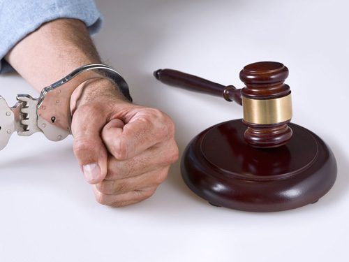 قرار جلب مدیرعامل پرداخت یاری