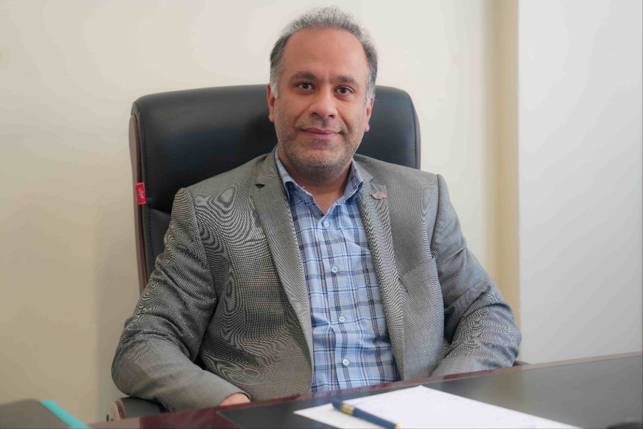 حمیدرضا گلکار معاون عملیات پذیرندگان شرکت کارت اعتباری ایرانکیش