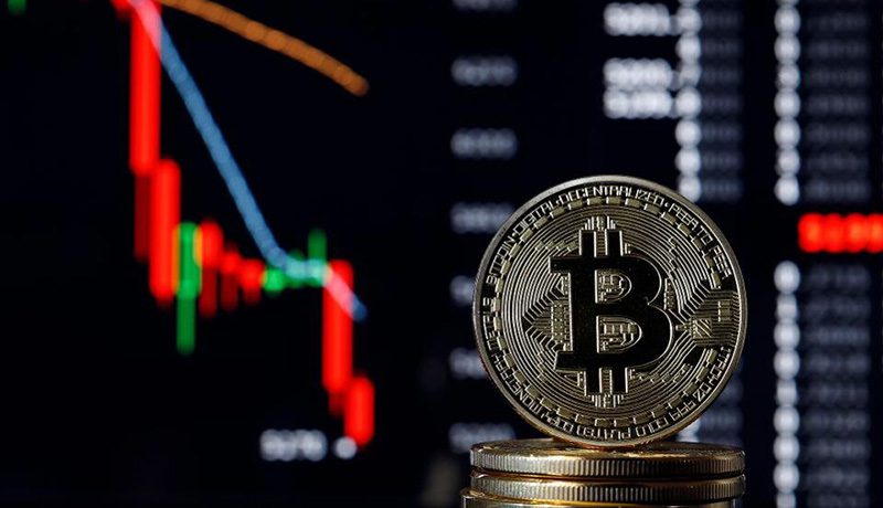عقب نشینی بیت کوین