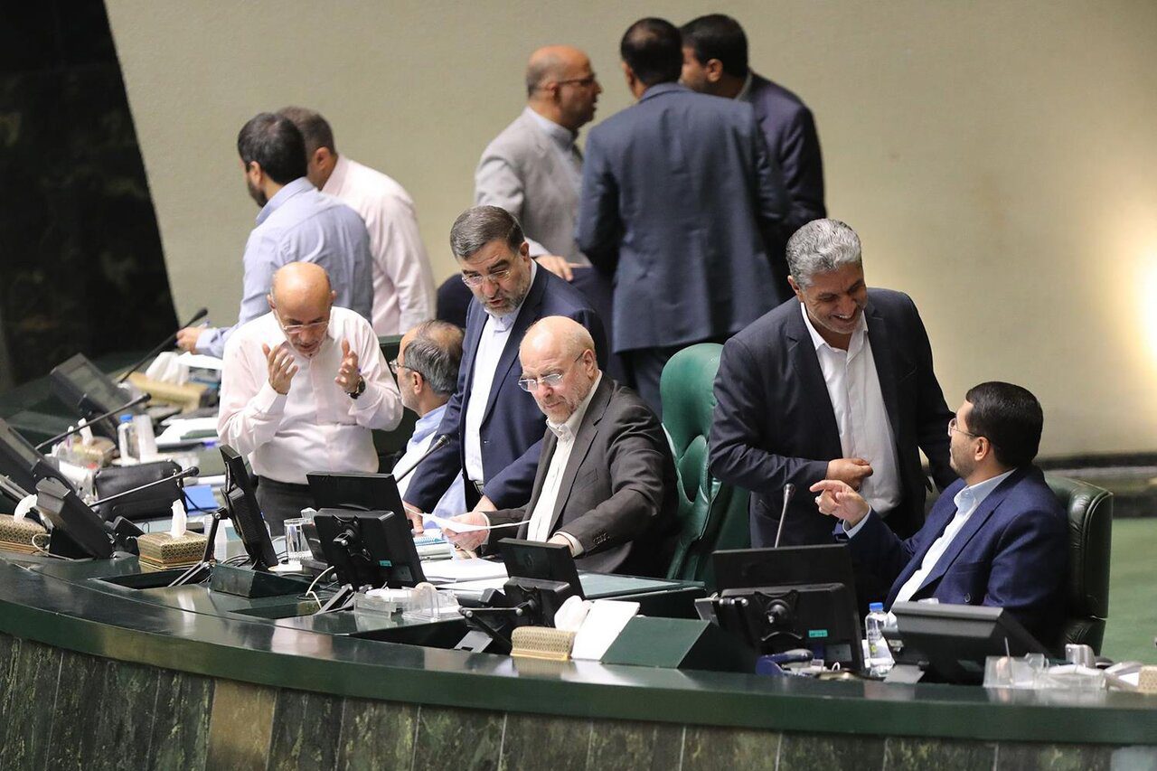 تفحص از عملکرد بانک