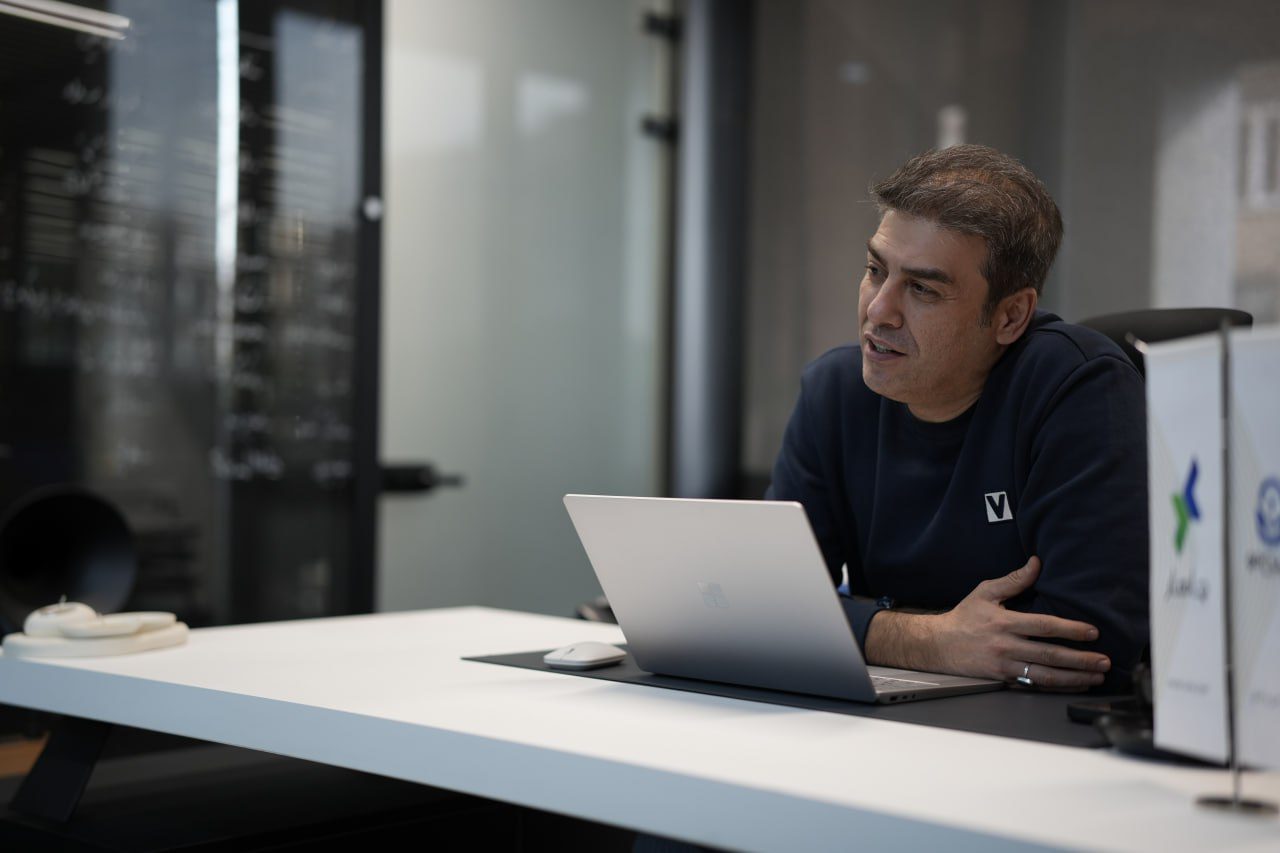 استعلام مبتنی بر هوش مصنوعی