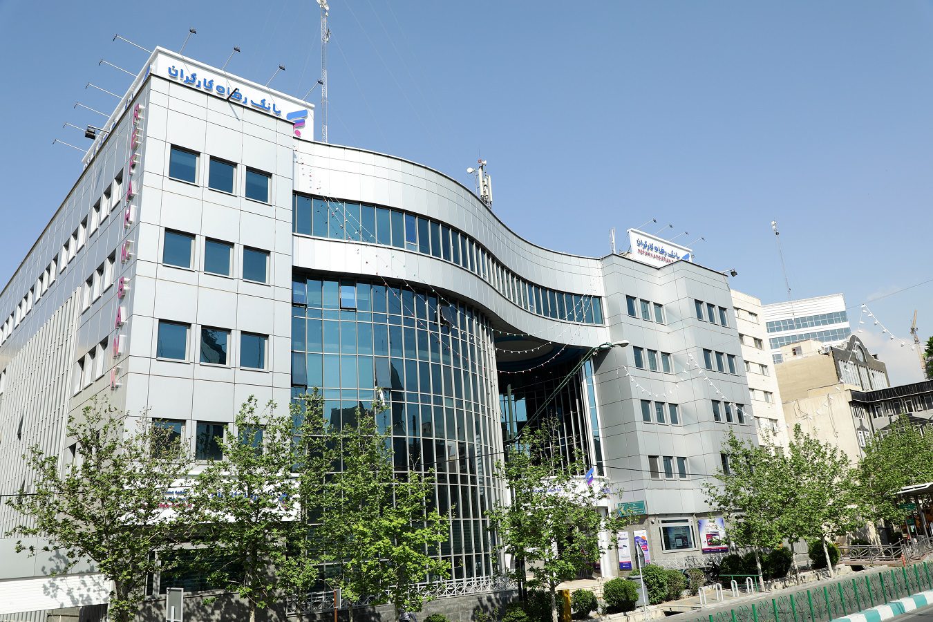 گزارش مثبت بانک رفاه