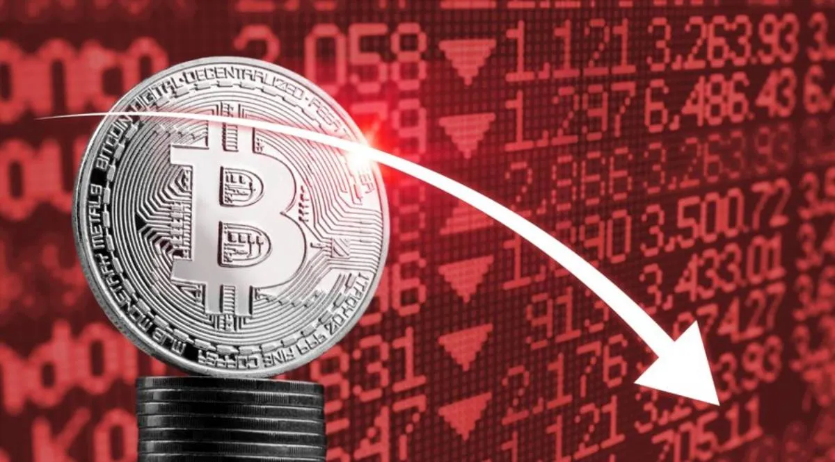 کاهش ارزش بیت‌کوین همسو با طلا و بورس