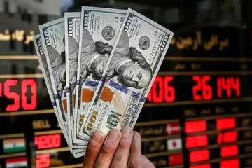 دلار ارزان با تراول ۵۰۰ هزار تومانی