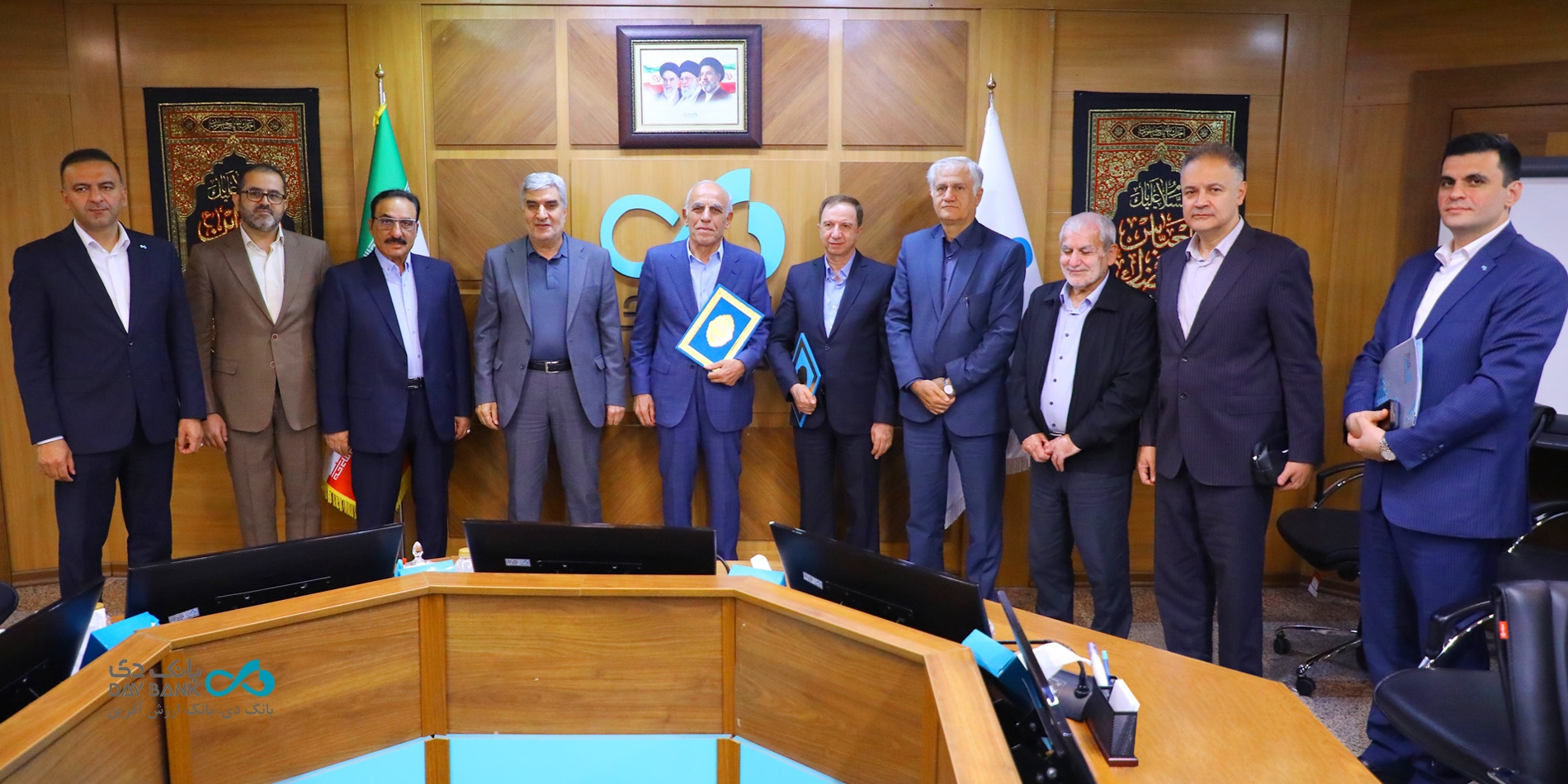 تفاهم‌نامه بانک دی و دبیرخانه توسعه دریامحور