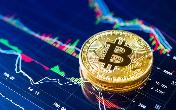 بیت‌کوین در رقابت با طلا و سهام آمریکا